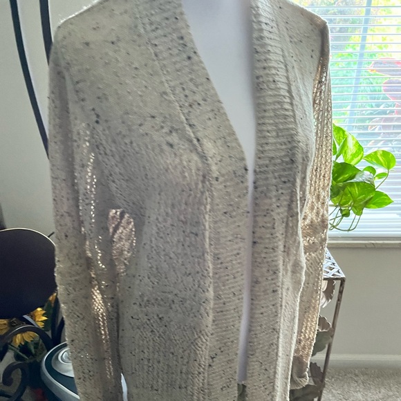 BELLDINI PRE-LOVED BEIGE & MULTI-COLOR SPOTS LONG SLEEVES CARDIGAN - Picture 1 of 14